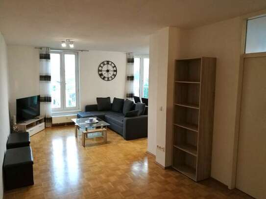 2 Zimmerwohnung-Altbau saniert- Nähe Rödelheim-Bahnhof