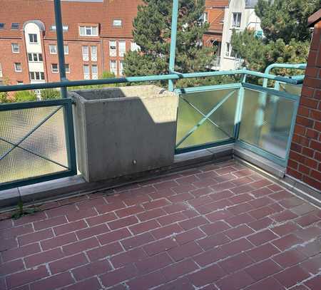 Gepflegte 1,5 Zimmer Wohnung mit Balkon!!