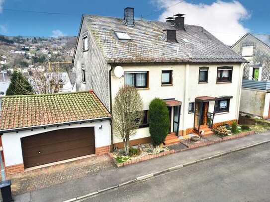 Einfamilienhaus (DHH) in ruhiger & familienfreundlicher Lage