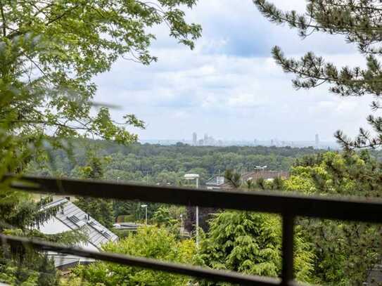 Stilvolle 3-Raum-Wohnung mit Blick auf die Kölner Skyline