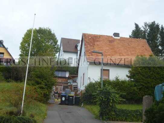 Kleines Einfamilienhaus mit Nebengebäude und Garten in Meinhard**Provisionsfrei**