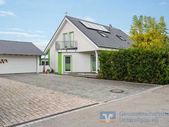 Modernes Einfamilienhaus in ruhiger Spielstraße mit Doppelgarage, Garten & großer Terrasse