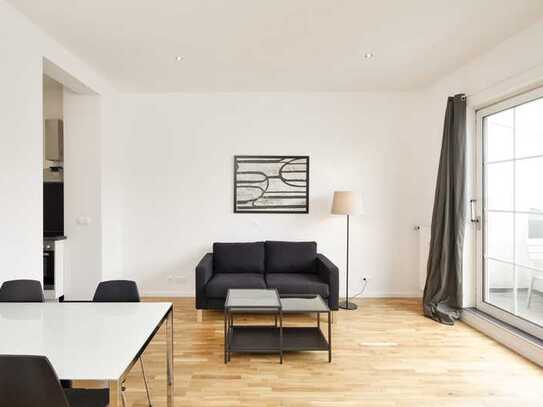 Beautiful Penthouse Apartment Ideally Located in Kreuzberg