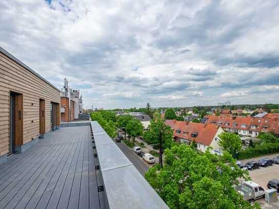 Charmantes Penthouse: Genießen Sie Ihre Sonnenterrasse, moderne Einbauküche inklusive