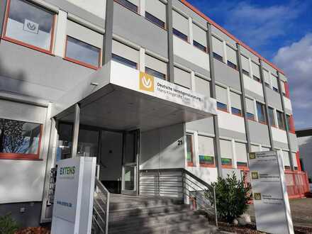 Helle und moderne Büroetage im innerstädtischen Gewerbegebiet zu vermieten!