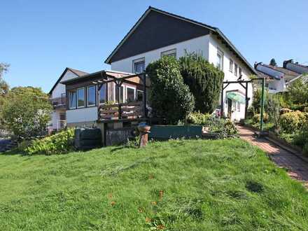 Freistehendes 1-2 Familienhaus auf traumhaftem Grundstück in begehrter Lage von Burscheid