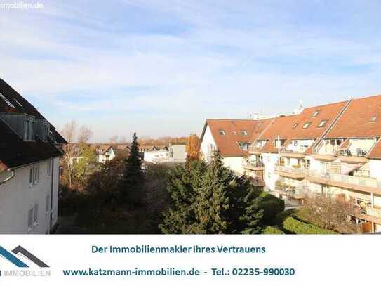 Über den Dächern von Holzlar! Schicke 3-Zimmer ETW mit Dachterrasse, Stellplatz u. Fernblick zu verk