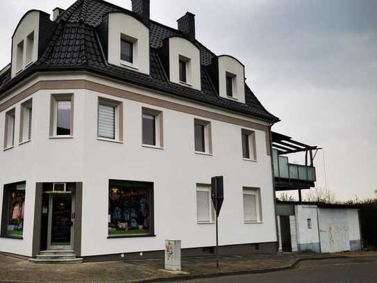 Helle Maisonette-Wohnung mit Garten und Dachterrasse im Herzen von Lendersdorf!