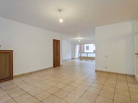 Helle 3 Zimmer Wohnung in Düsseldorf Benrath mit großer Terrasse!