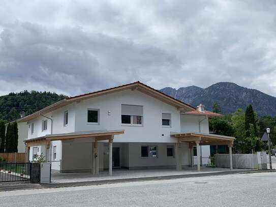 Stilvolle 3-Zimmer-Gartenwohnung mit gehobener Innenausstattung und „Nolte“ EBK in Bad Reichenhall