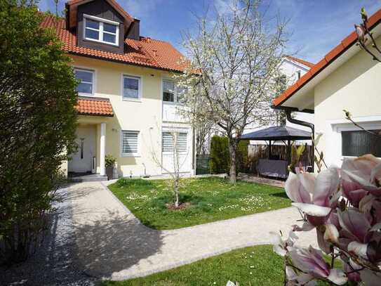 Haus in Haus - Maisonette-Wohnung mit Gartenanteil und Balkon