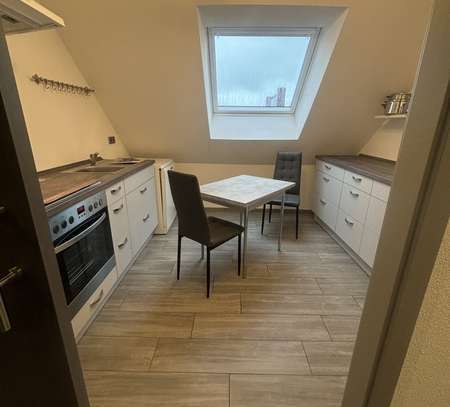 schöne 2-Zimmer-Wohnung mit Balkon und Einbauküche in Riesa