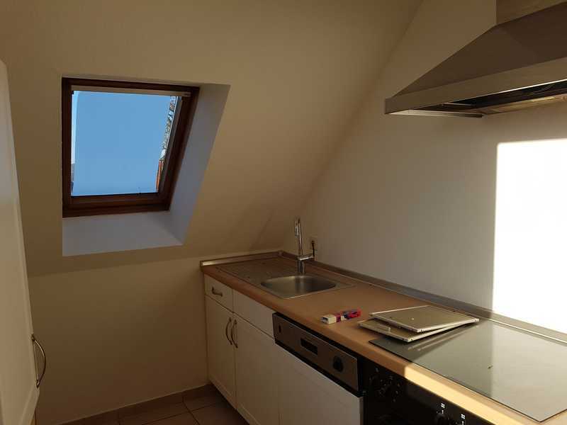                                                               Helle 4-ZKB-Wohnung mit Einbauk&uuml;che &amp; Stellplatz &ndash; ruhige Lage nahe Ramstein                                                       in Sonnenberg (Wiesbaden)