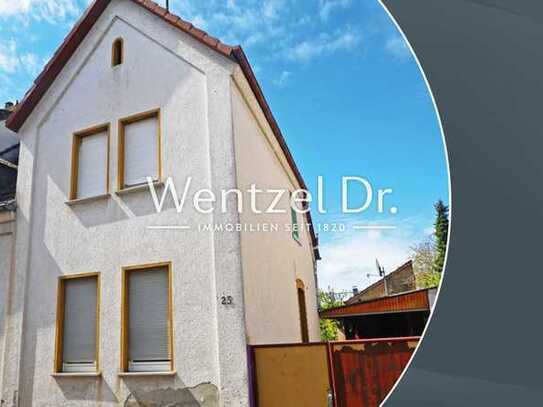 **Charmantes Zweifamilienhaus mit Potenzial in ruhiger Lage**