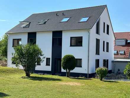 Entdecken Sie Ihr Traumhaus! Exquisite Neubau-Doppelhaushälfte