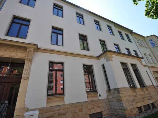 Helle 2-Raum Wohnung mit Duschbad und optionalen PKW Stellplatz