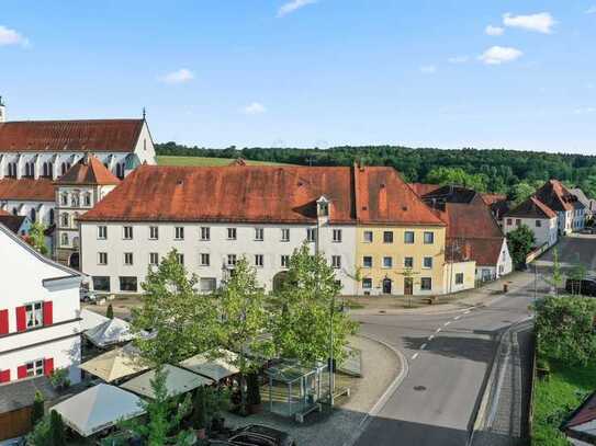 Denkmalgeschützter Wohn-und Geschäftshauskomplex in erstklassiger A-Lage in Kaisheim bei Donauwörth!