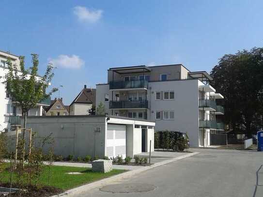 Exklusive, neue 2-Zimmer-Wohnung mit Balkon und Einbauküche in Augsburg, Pfersee