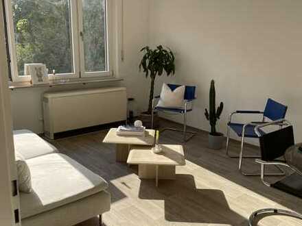 Lichtdurchflutete, modernisierte 3-Zimmer-Wohnung mit Balkon und EBK in Nürnberg