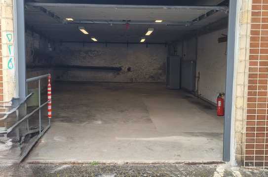 61 m² Lagerfläche / Garage ab sofort