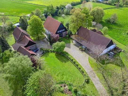 Idyllisches Landgut mit traumhaft restauriertem Wohnhaus samt Stallungen und Reitplatz in Welver