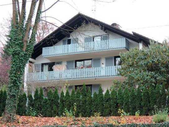 Gemütliche 3 ZKB-Dachgeschosswohnung mit großem Balkon - Südausrichtung