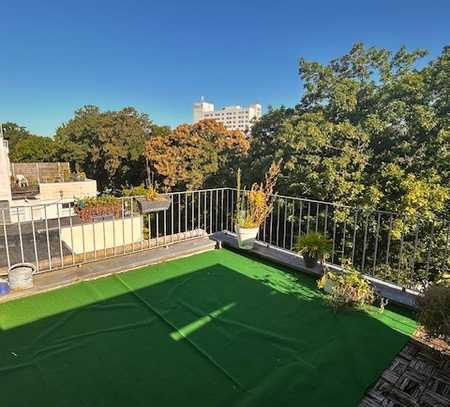 Charmanter Altbau in beliebter Wohnlage mit traumhaft schöner Terrasse!