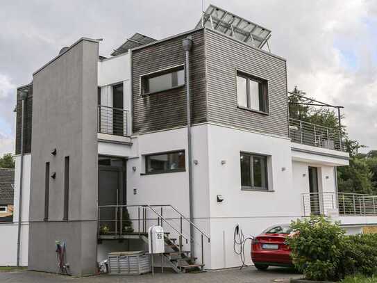 Moderne Villa im Bauhausstil mit direktem Fördeblick in Heikendorf-Kitzeberg