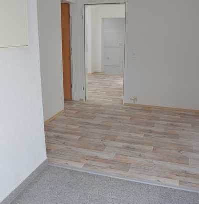 Schöne, geräumige 3-Zimmer Maisionettenwohnung + offenes Wohnzimmer und Wintergarten