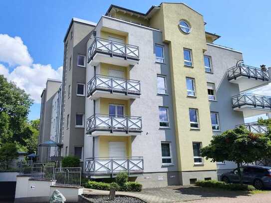 Sofort freie große Eigentumswohnung mit großem Balkon und Stellplatz im Kurgebiet