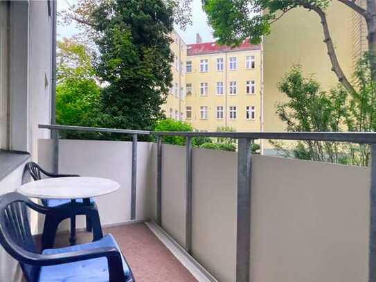 bezugsfrei ruhig mit Balkon: Apartment in Steglitz / Friedenau