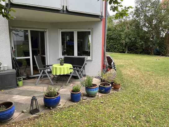 Helle 2-Zimmer-Wohnung mit Einbauküche, Terrasse und Gartennutzung in ruhiger Lage