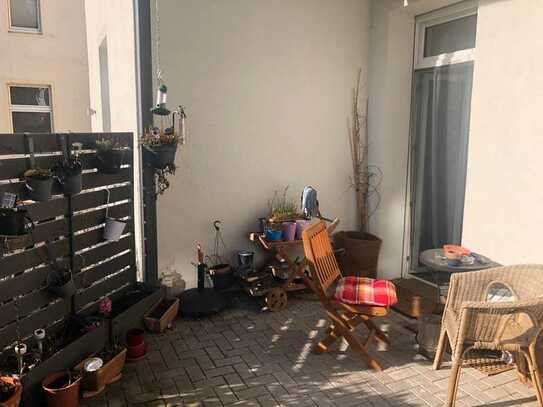 LIchtdurchflutete EG Wohnung m. Terrasse Zweitbezug 2 Zi. Hausberge zentral