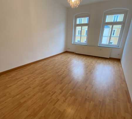 Hübsche 3-Raum-Wohnung mit Balkon in Chemnitz/Bernsdorf!