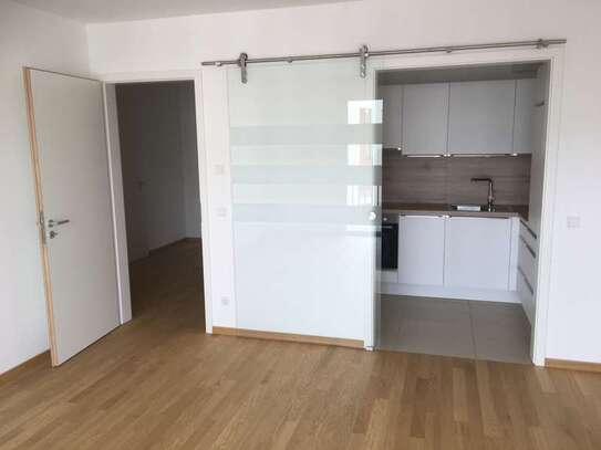 Helle und ruhige 2 Zimmerwohnung mit EBK und Innenhofbalkon