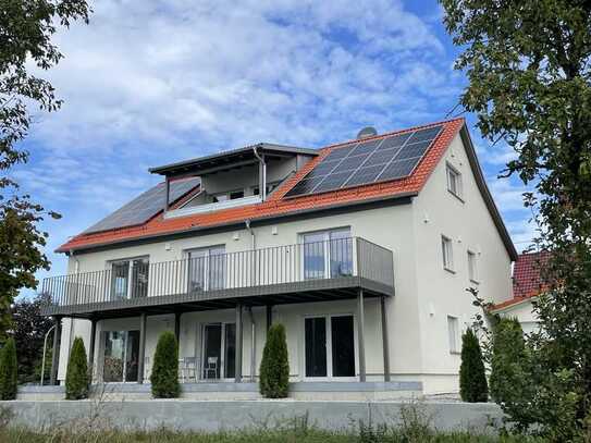 2 Zimmer Erdgeschoss Wohnung mit Terrasse, Einbauküche und WallBox in Rottenacker