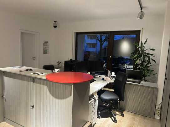 * Büro, beste Lage für Steuerberater und mehr, zentral gelegen in Niedernhausen *