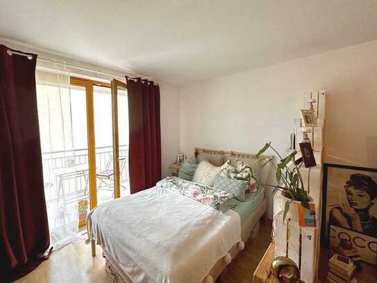 Furnished studio apartment with sunny balcony in Prenzlauer Berg