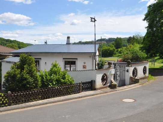 Charmantes Einfamilienhaus mit Kamin und Sauna in idyllischer Lage von Ortenberg-Bergheim