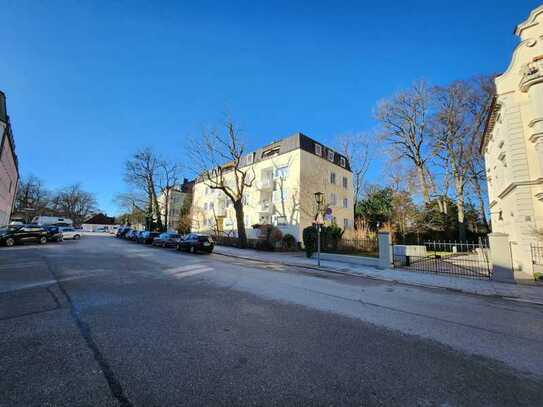 schöne 2-Zimmerwohnung mit EBK in München Nymphenburg