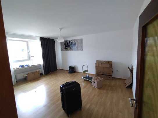 Tolle 2-Zimmer-Wohnung mit Wohnküche und Balkon im 4. OG,Nähe Bilker Arkaden