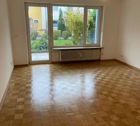 Geschmackvolle 3-Raum-EG-Wohnung mit Terrasse in Eichenau