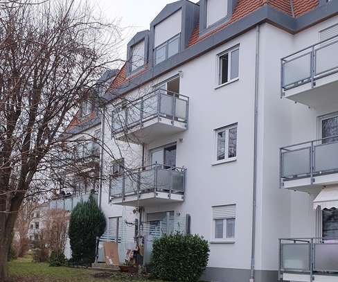 Sonnige, moderne 2,5-Zimmer-Wohnung mit Balkon in Ehingen (Donau)