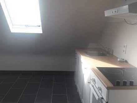 NEUE schöne 2-Zimmer-DG-Wohnung mit EBK -May.Kobl.- m. Mögl. Hobbyraum/Arbeitszimmer