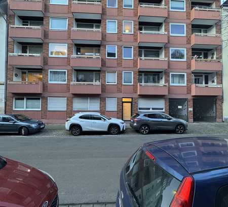 Kapitalanlage! Gut geschnittene Wohnung mit 2 Balkonen