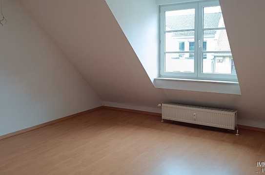 2-Zimmer-DACHWOHNUNG mit Lift in einem neuwertigen Denkmalhaus