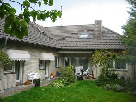 Sehr schöne 4-Zimmer-DG-Wohnung im Grünen