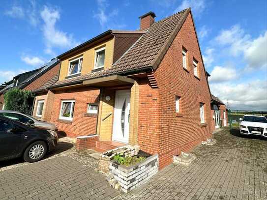 Großes Dreifamilienhaus mit Außenpool in Gronau-Epe zu verkaufen!