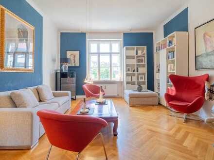 NOBLES ALTBAUFLAIR IN MÜNCHEN: Großzügige, ruhige und top gepflegte 4-Zimmer-Wohnung, Lift, U-Bahn