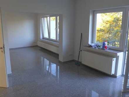 Neuwertige 2-Raum-Wohnung mit Balkon in Viersen Küche, Küche Diele Bad